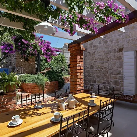 Nyaraló Beautiful In Sutivan